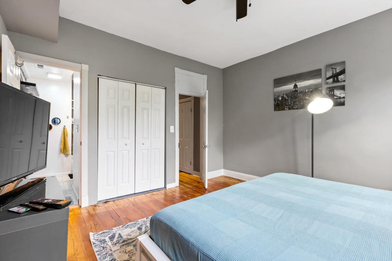 Pristine Townhouse With Rooftop Deck Near Canton! Baltimore Bagian luar foto