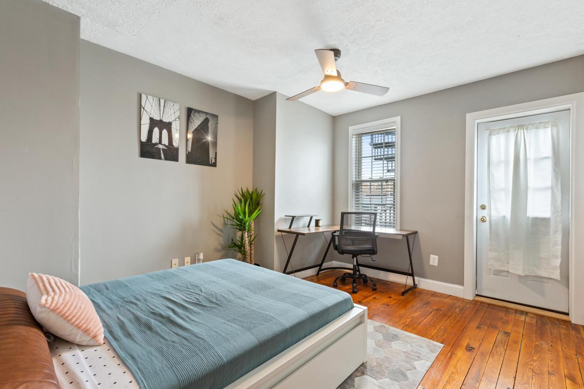 Pristine Townhouse With Rooftop Deck Near Canton! Baltimore Bagian luar foto